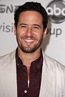 How tall is Rob Morrow?